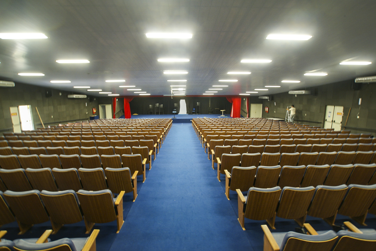 Auditório do campus, onde geralmente são realizadas as cerimônias de colação de grau e demais eventos acadêmicos (Foto: Adilson Andrade/AscomUFS)