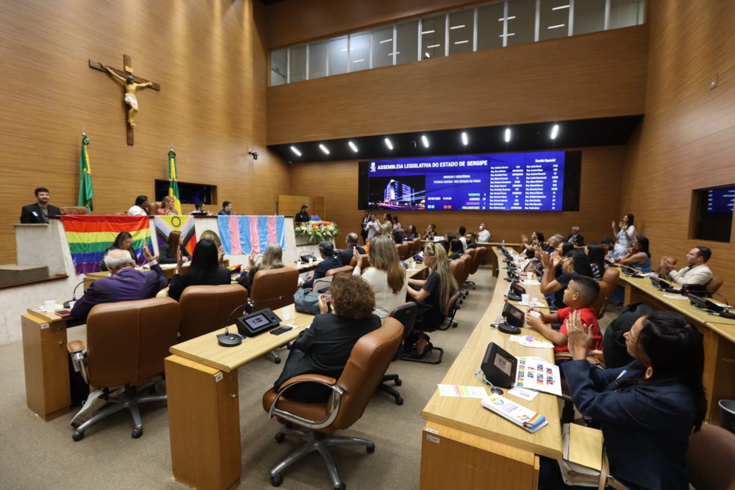 Sessão Especial foi dedicada ao Dia Internacional do Orgulho LGBTQIAPN+. (Foto: Joel Luiz / Agência de Notícias Alese)