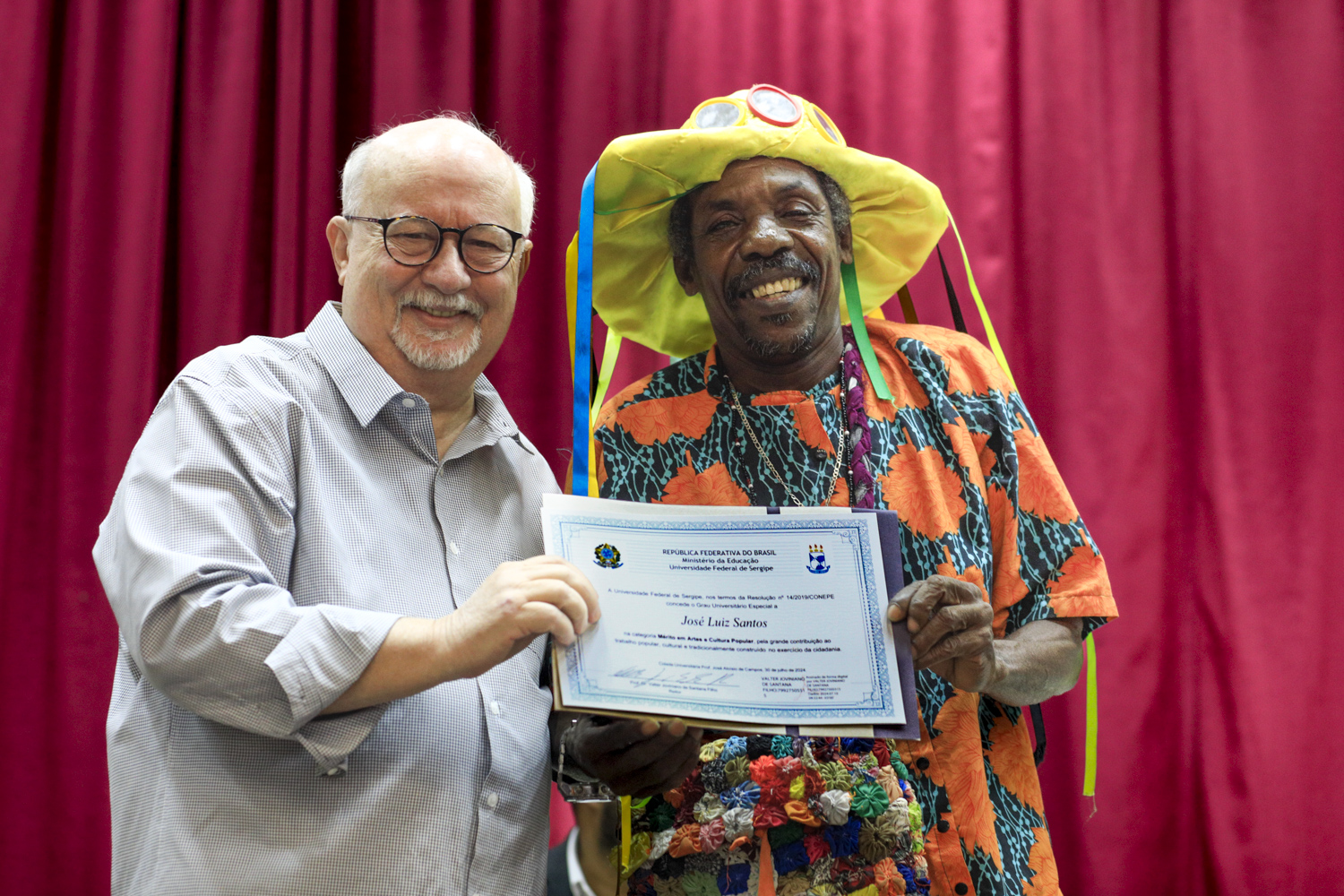 Mestre Saci Quilombola foi certificado com o título de mestre em Artes e Cultura Popular. (Foto: Adilson Andrade/Ascom UFS)