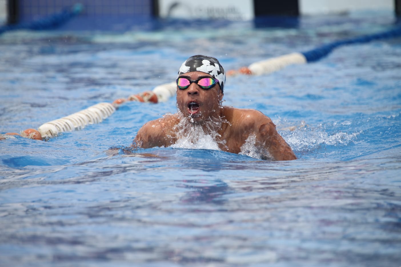 Arthur Expedito é atleta de natação e aluno do curso de Química Industrial da UFS. (foto: Arquivo pessoal)