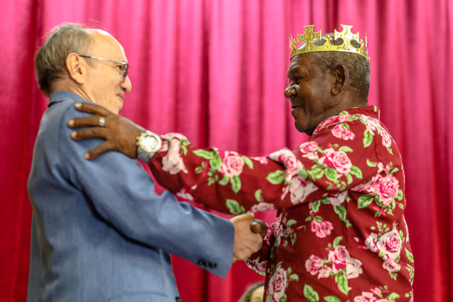 Mestre Cipó recebe grau de mérito especial (Foto: Elisa Lemos/Ascom UFS)