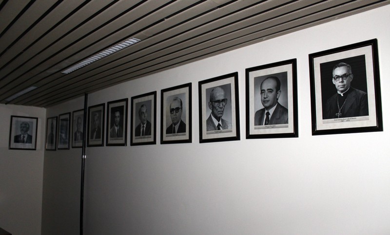 Galeria de fotos dos ex-presidentes do Conselho Diretor. (foto: Schirlene Reis)